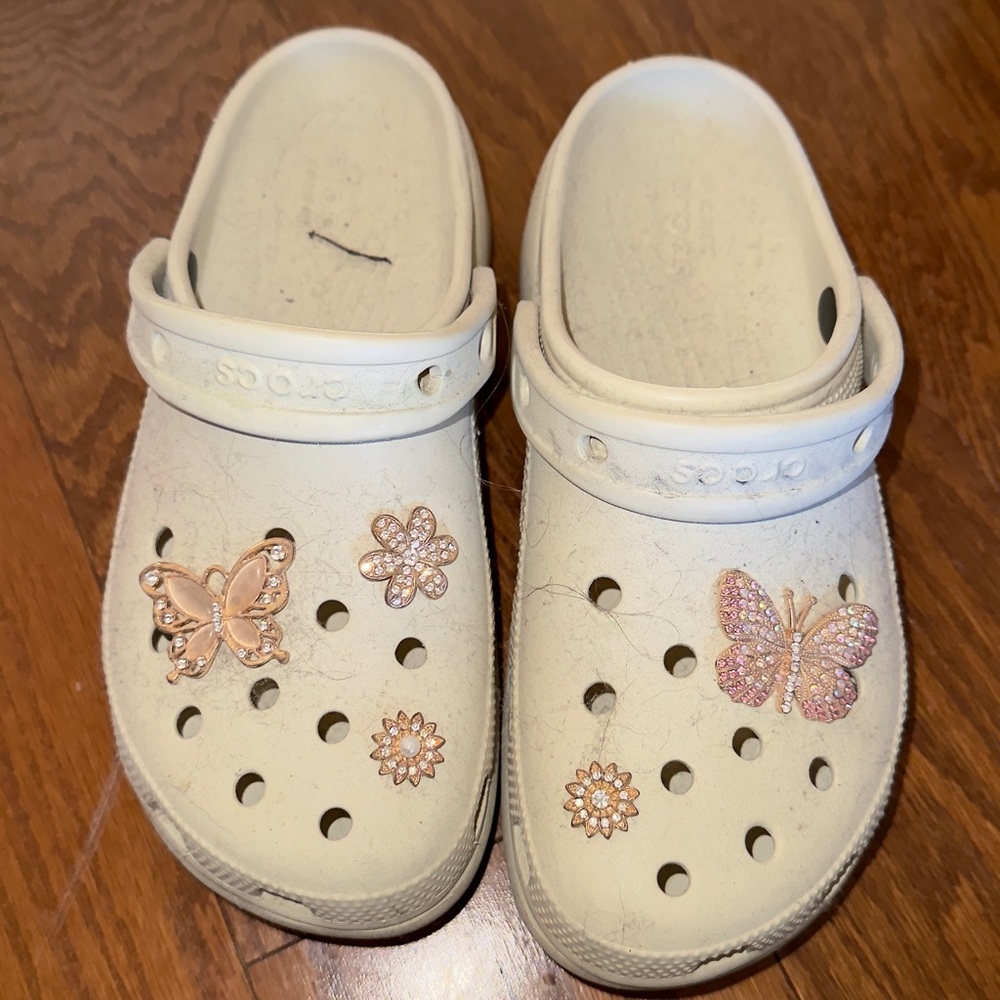 Cream Platform Crocs (charms inc)